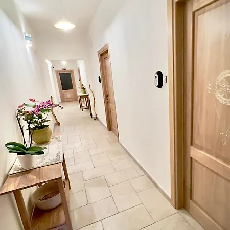 Pensión Domus La Roccia Pozzomaggiore